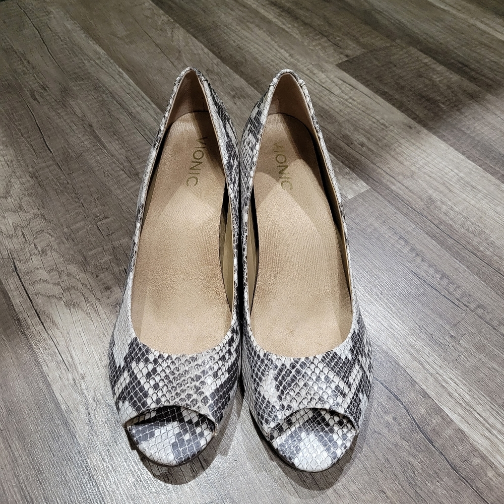 Vionic Snake-Print Peep Toe Wedge in Black and Cream - Picture 4 of 8